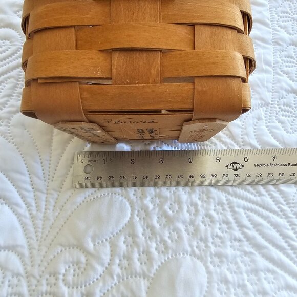 Longaberger Yankee Candle Handmade Basket With Candle and Made with Love Charm - Picture 10 of 15